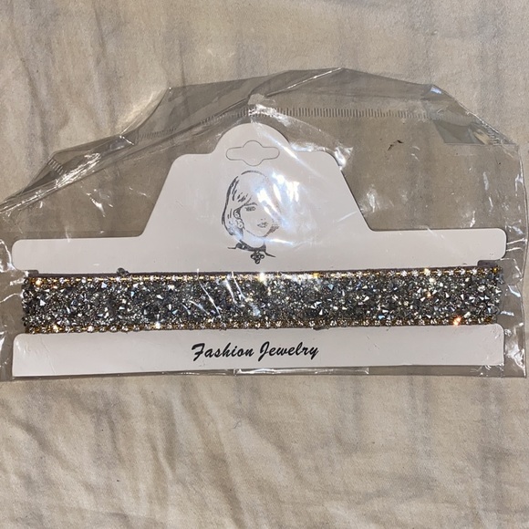 Beautiful natural stone and diamond choker. 🖤✨ - Picture 4 of 4